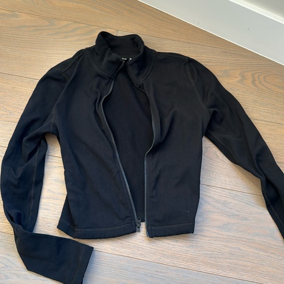 Ribbed Cropped Zip Up - Picture 1 of 2